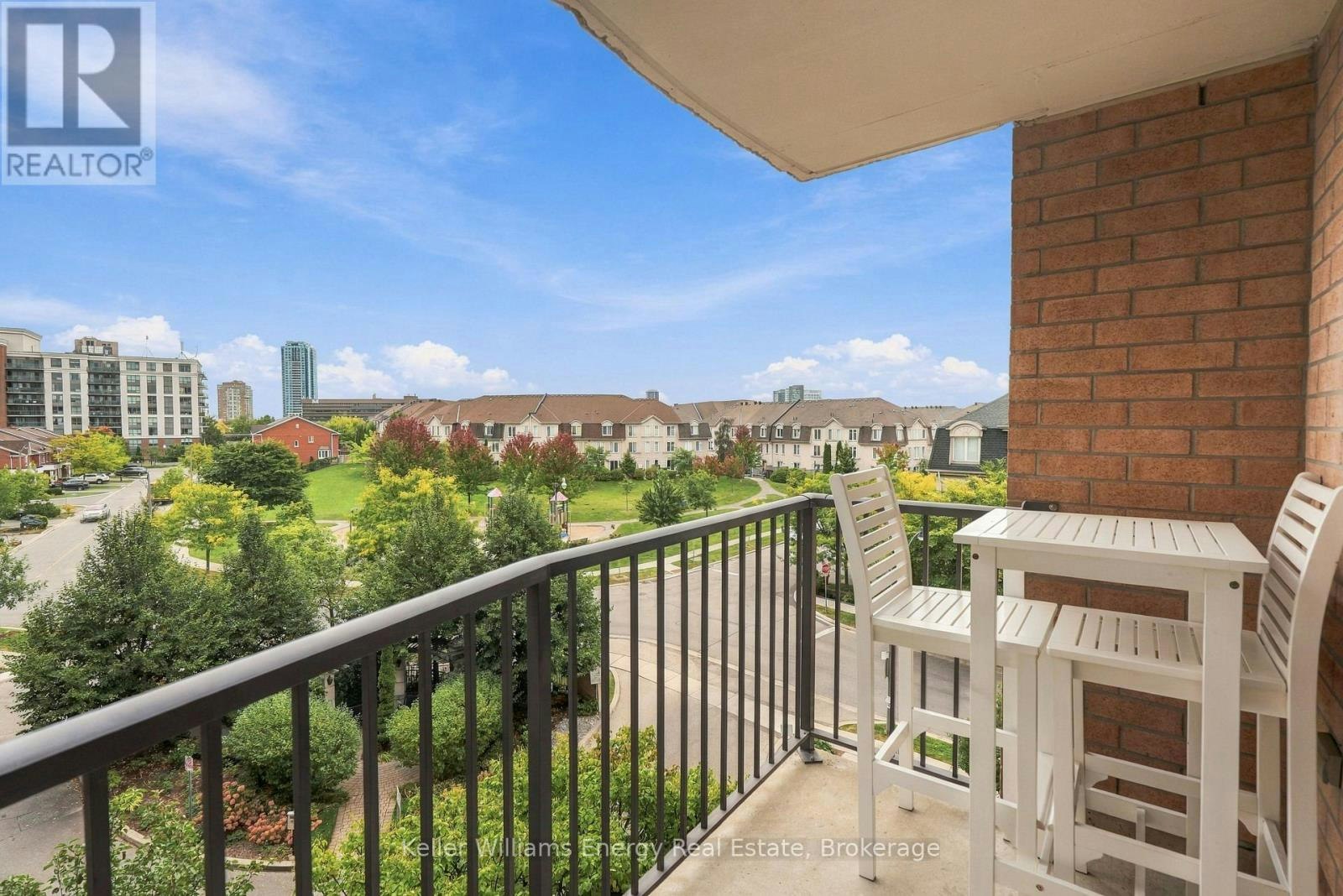 402-16 Dallimore Circle, Toronto, ON, M3C 4C4 - 18