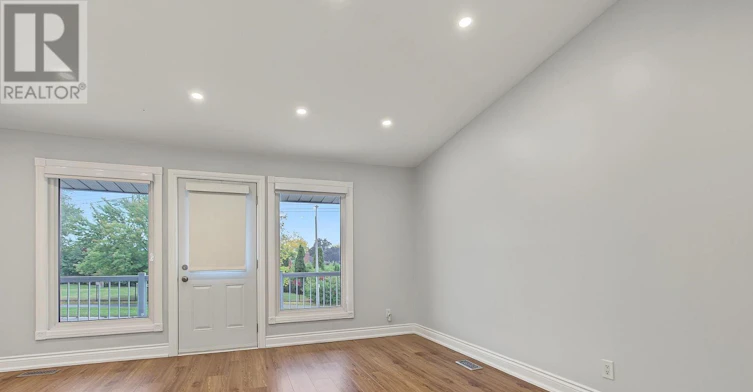 A (UPPER UNIT-1135 Maitland Avenue, Ottawa, ON, K2C 2B8 - 4