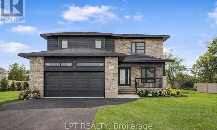 63 Chateauguay Street