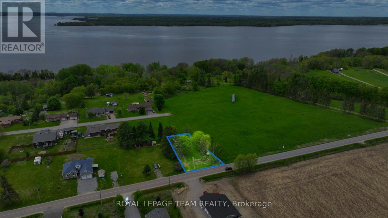 47 Rapid Road, Whitewater Region, ON, K0J 2L0