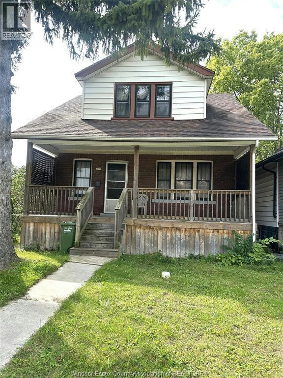 1577 Moy Avenue, Windsor, ON, N8X 1J4