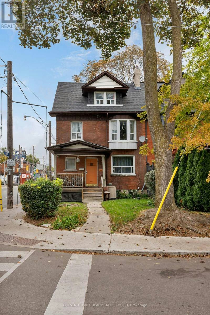 185 Walmer Road, Toronto, ON, M5R 2X8