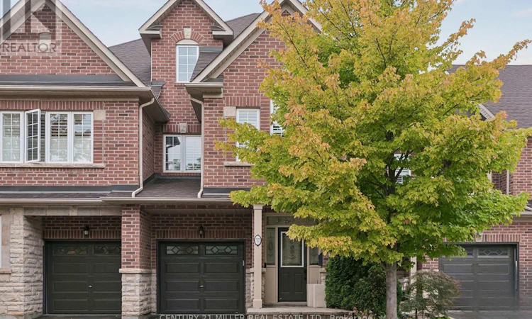 37-300 Ravineview Way