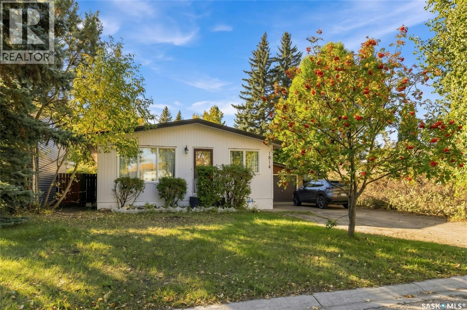 1814 Wilson Crescent, Saskatoon, SK, S7J 2P1