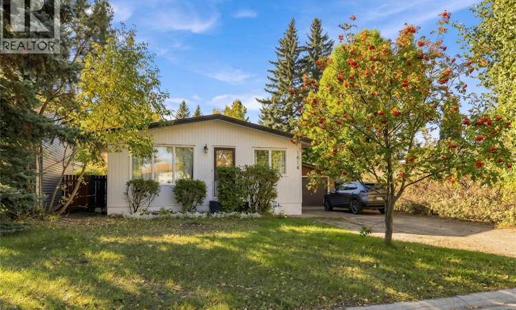 1814 Wilson Crescent