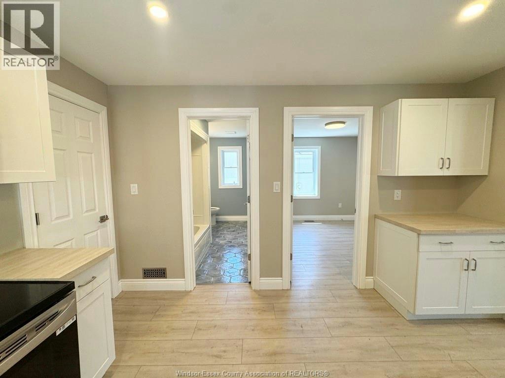 1296 Laurendeau Avenue, Windsor, ON, N8Y 4B5 - 10