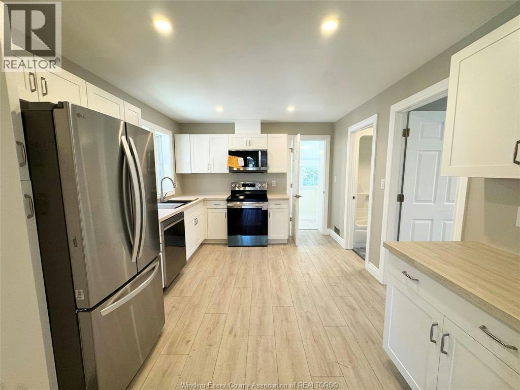 1296 Laurendeau Avenue, Windsor, ON, N8Y 4B5 - 9