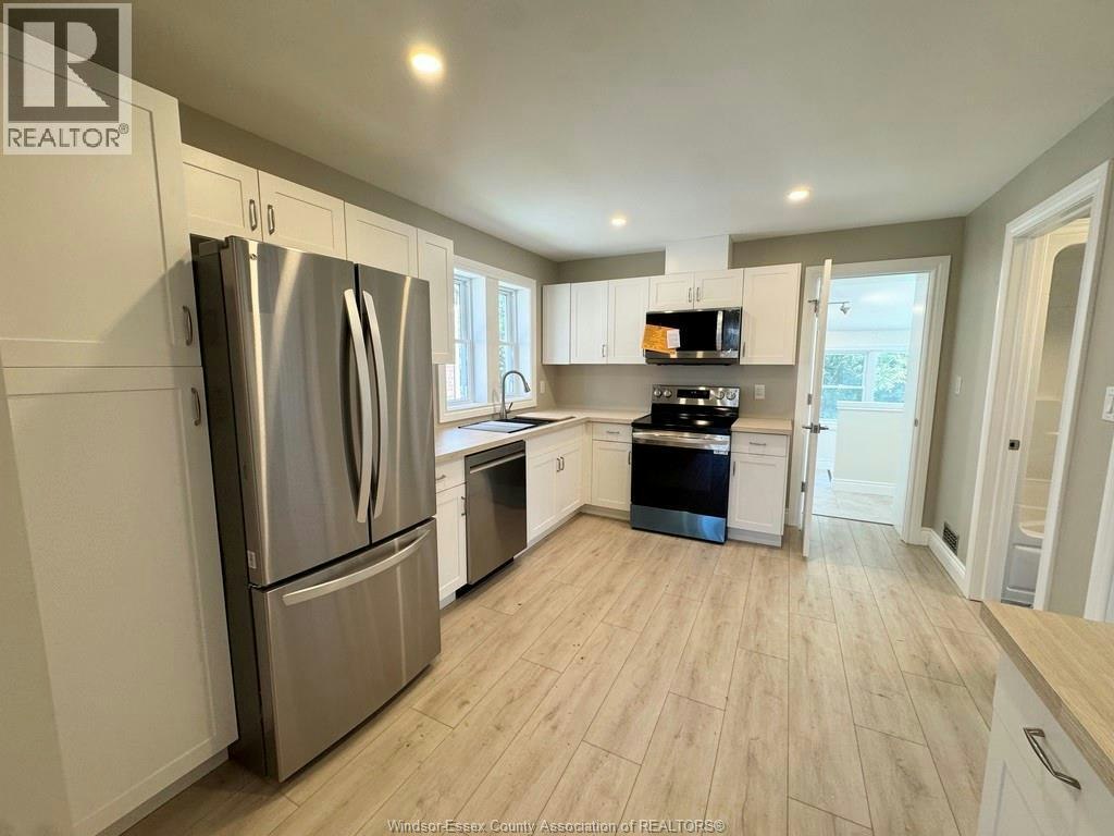 1296 Laurendeau Avenue, Windsor, ON, N8Y 4B5 - 7