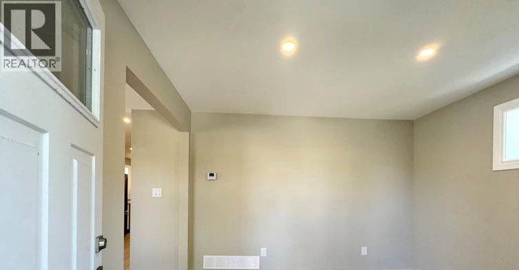 1296 Laurendeau Avenue, Windsor, ON, N8Y 4B5 - 3