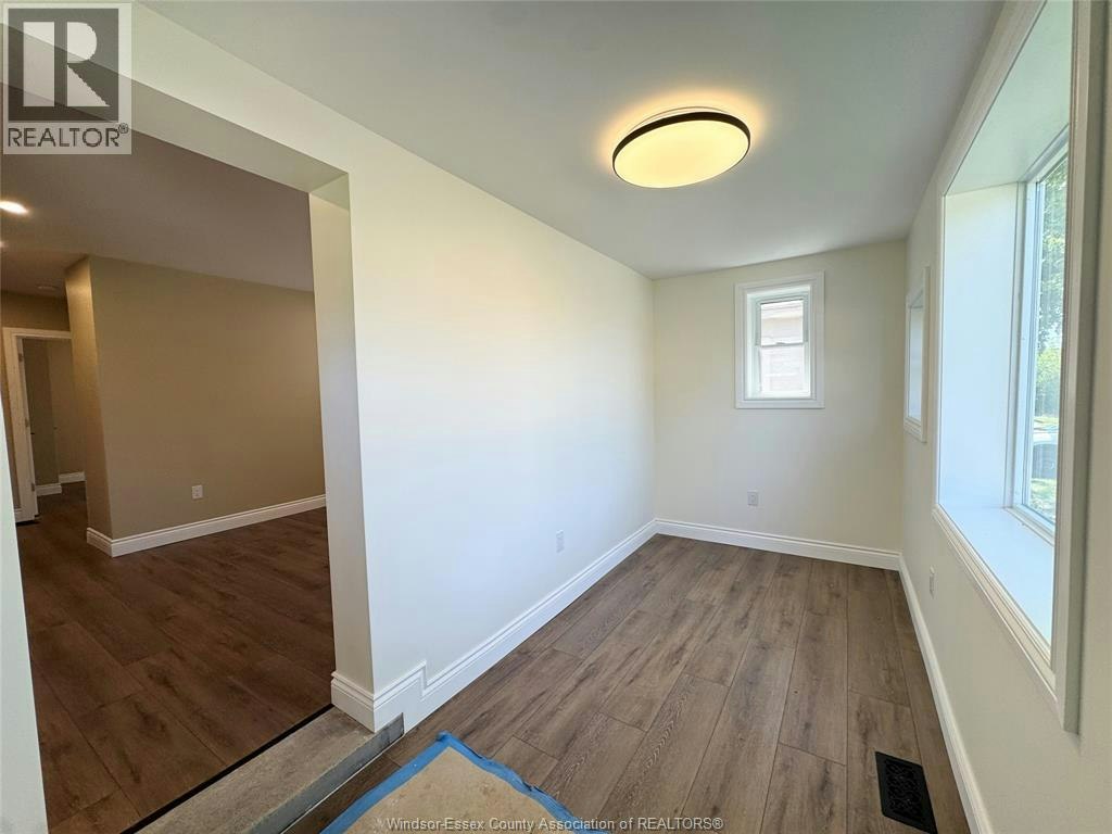 1290 Laurendeau Avenue, Windsor, ON, N8Y 4B5 - 5