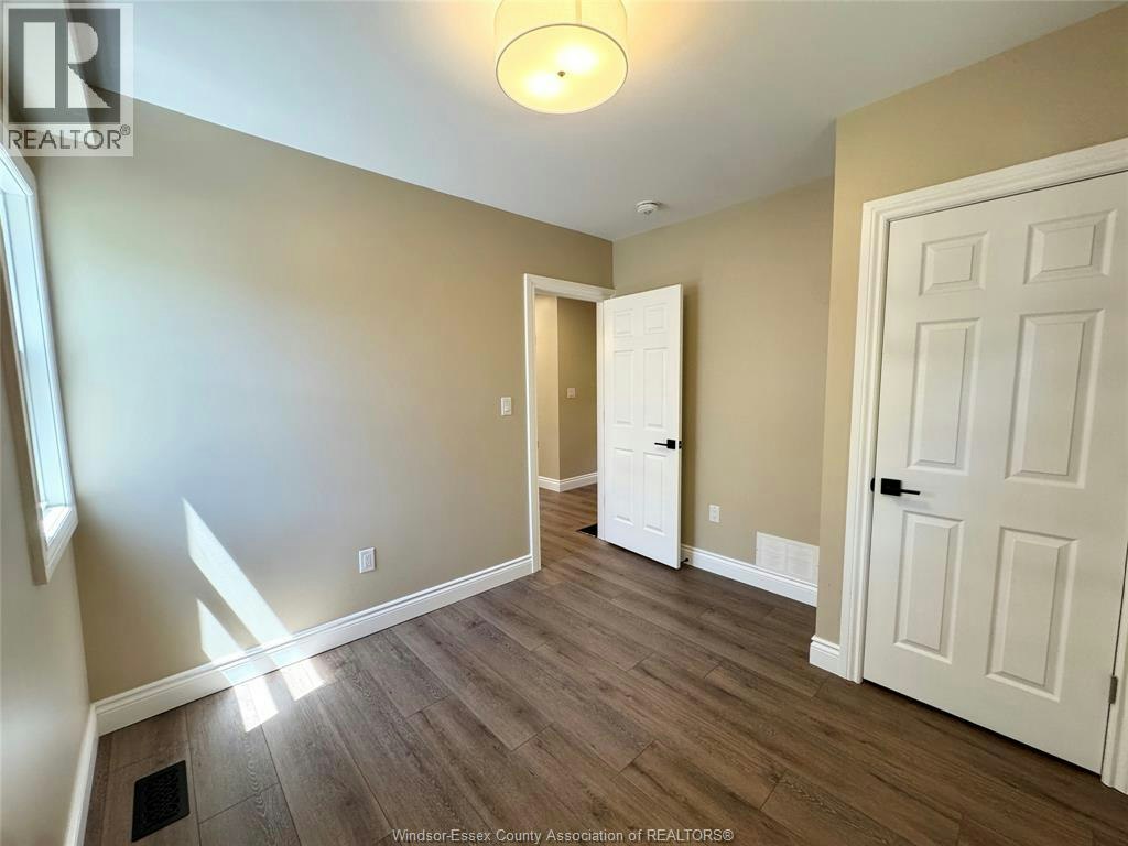 1290 Laurendeau Avenue, Windsor, ON, N8Y 4B5 - 13