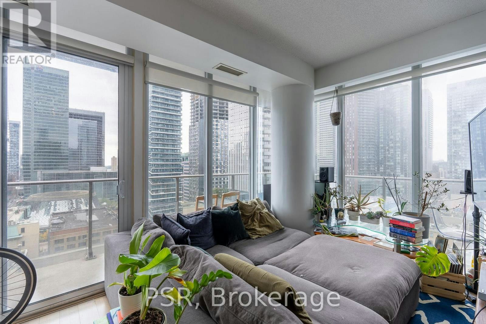 1803-126 Simcoe Street, Toronto, ON, M5H 4E6 - 23