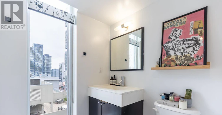 1803-126 Simcoe Street, Toronto, ON, M5H 4E6 - 21