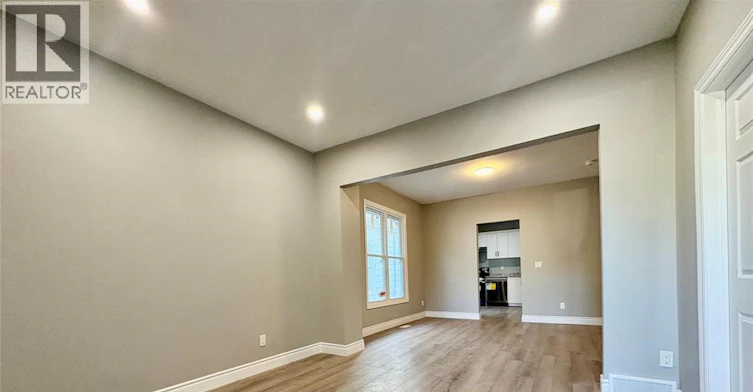 449 Ellis Street West, Windsor, ON, N8X 1B1 - 5