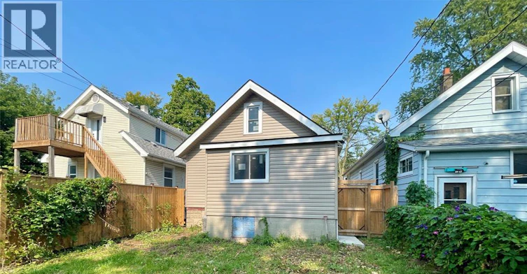 449 Ellis Street West, Windsor, ON, N8X 1B1 - 4