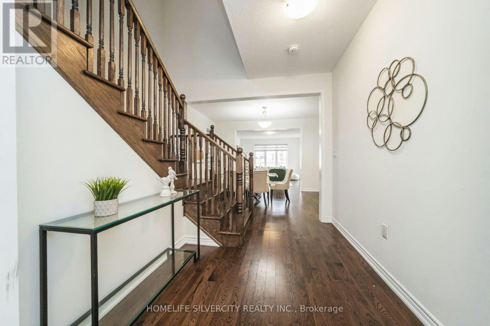 67 Ten Pines Road, Vaughan, ON, L4H 3N5 4