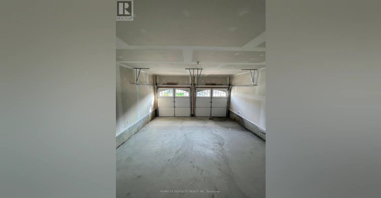 67 Ten Pines Road, Vaughan, ON, L4H 3N5 - 2