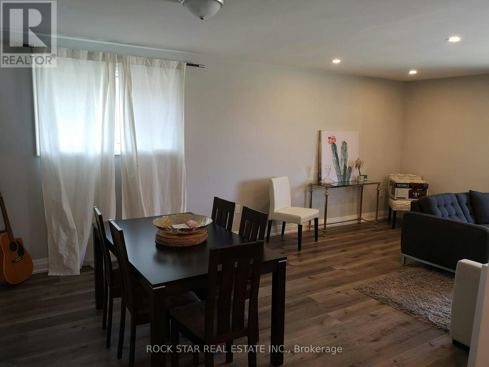 MAIN-258 Carson Drive, Hamilton, ON, L8T 2X7 - 4