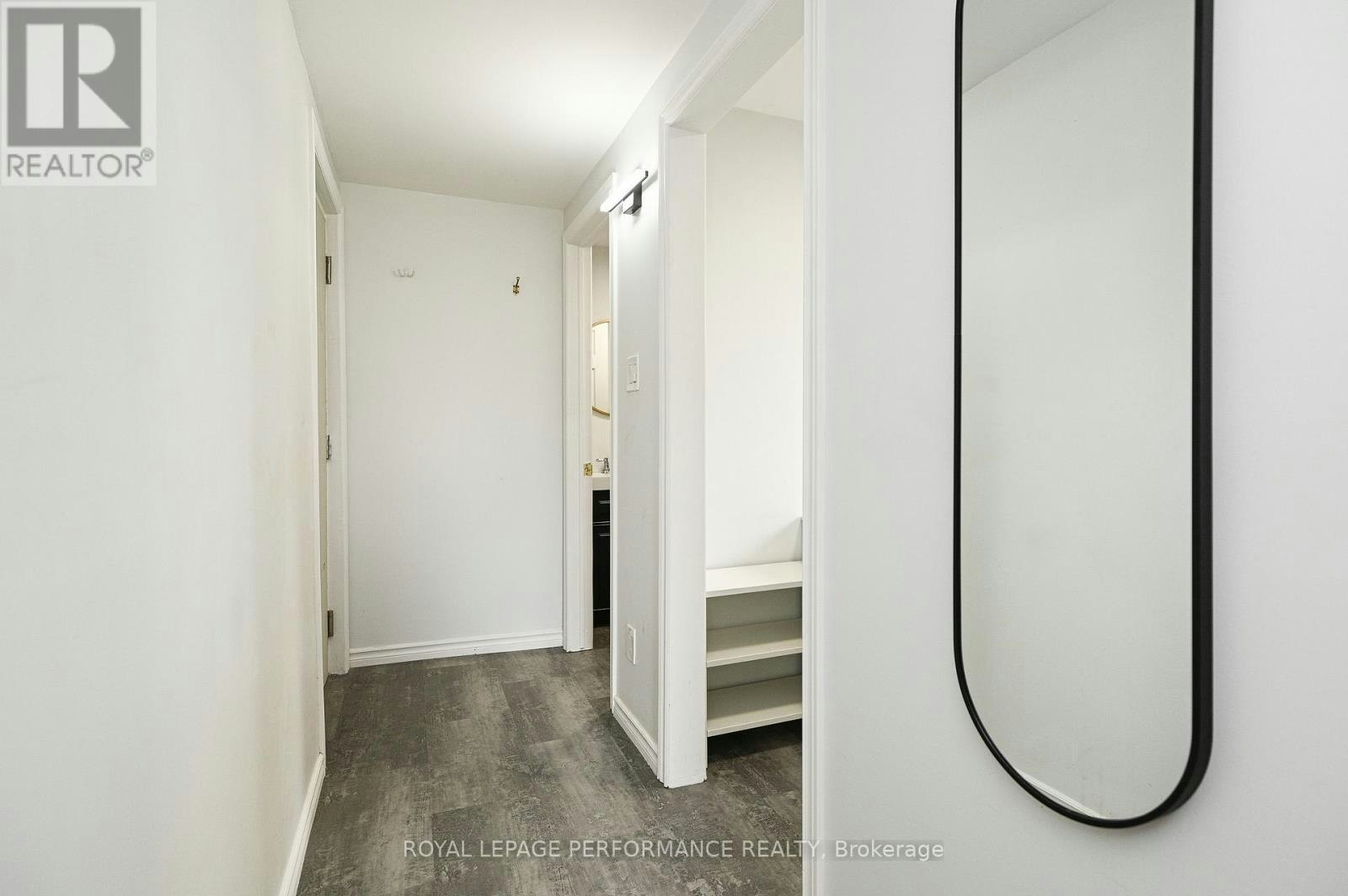 2-123 Pamilla Street W, Ottawa, ON, K1S 3K9 5