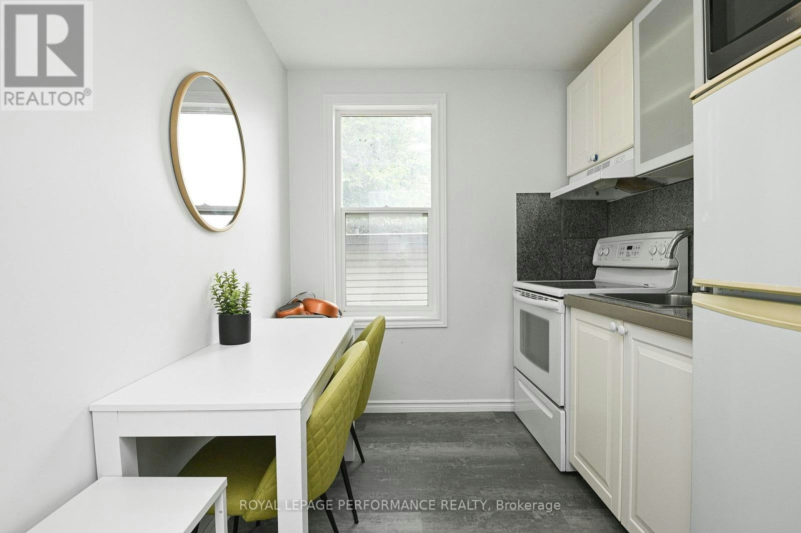 2-123 Pamilla Street W, Ottawa, ON, K1S 3K9 - 6
