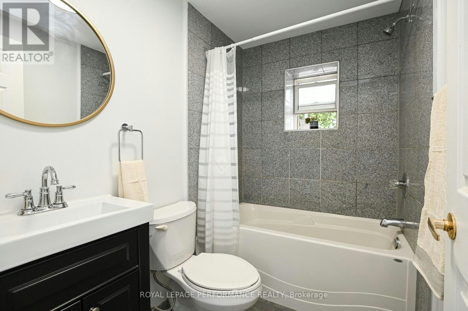 2-123 Pamilla Street W, Ottawa, ON, K1S 3K9 - 14