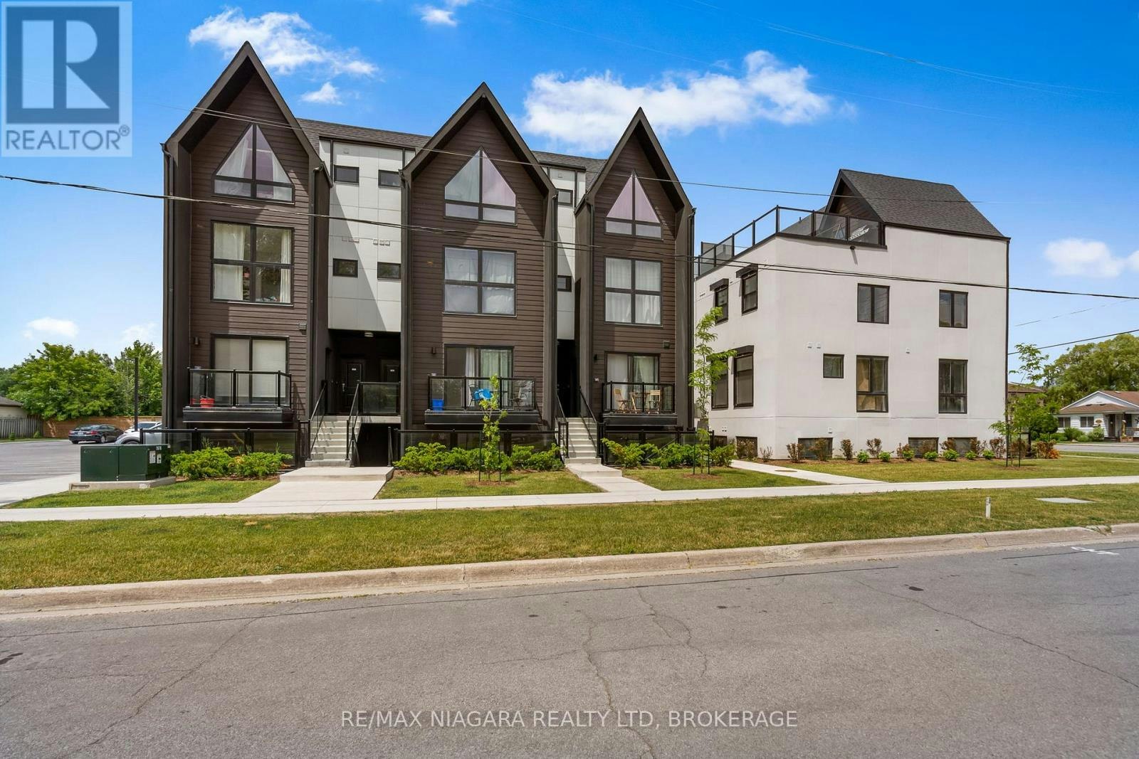 209-7277 Wilson Crescent, Niagara Falls, ON, L2G 4S5 - 3