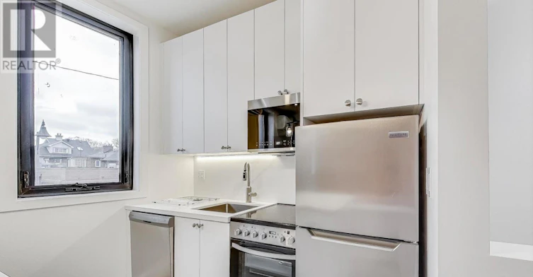UPPER-2551 Yonge Street, Toronto, ON, M4P 2H9 - 9