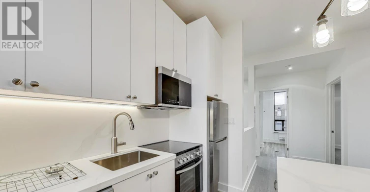 UPPER-2551 Yonge Street, Toronto, ON, M4P 2H9 - 10