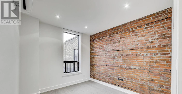 UPPER-2551 Yonge Street, Toronto, ON, M4P 2H9 - 11