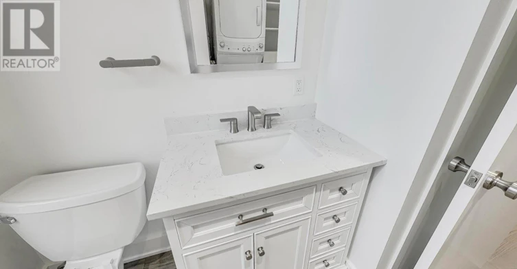 UPPER-2551 Yonge Street, Toronto, ON, M4P 2H9 - 13