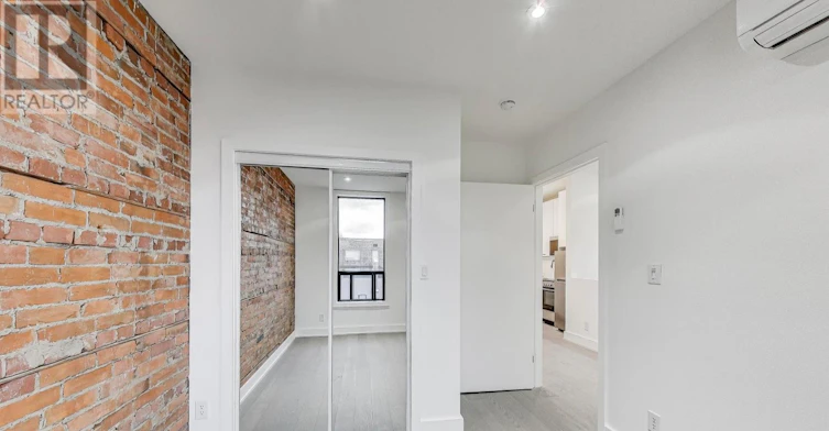 UPPER-2551 Yonge Street, Toronto, ON, M4P 2H9 - 12