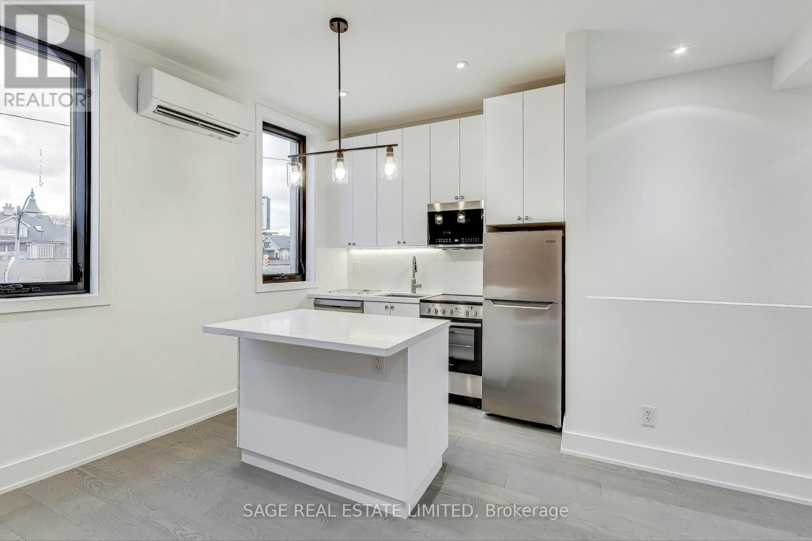 UPPER-2551 Yonge Street, Toronto, ON, M4P 2H9 - 8