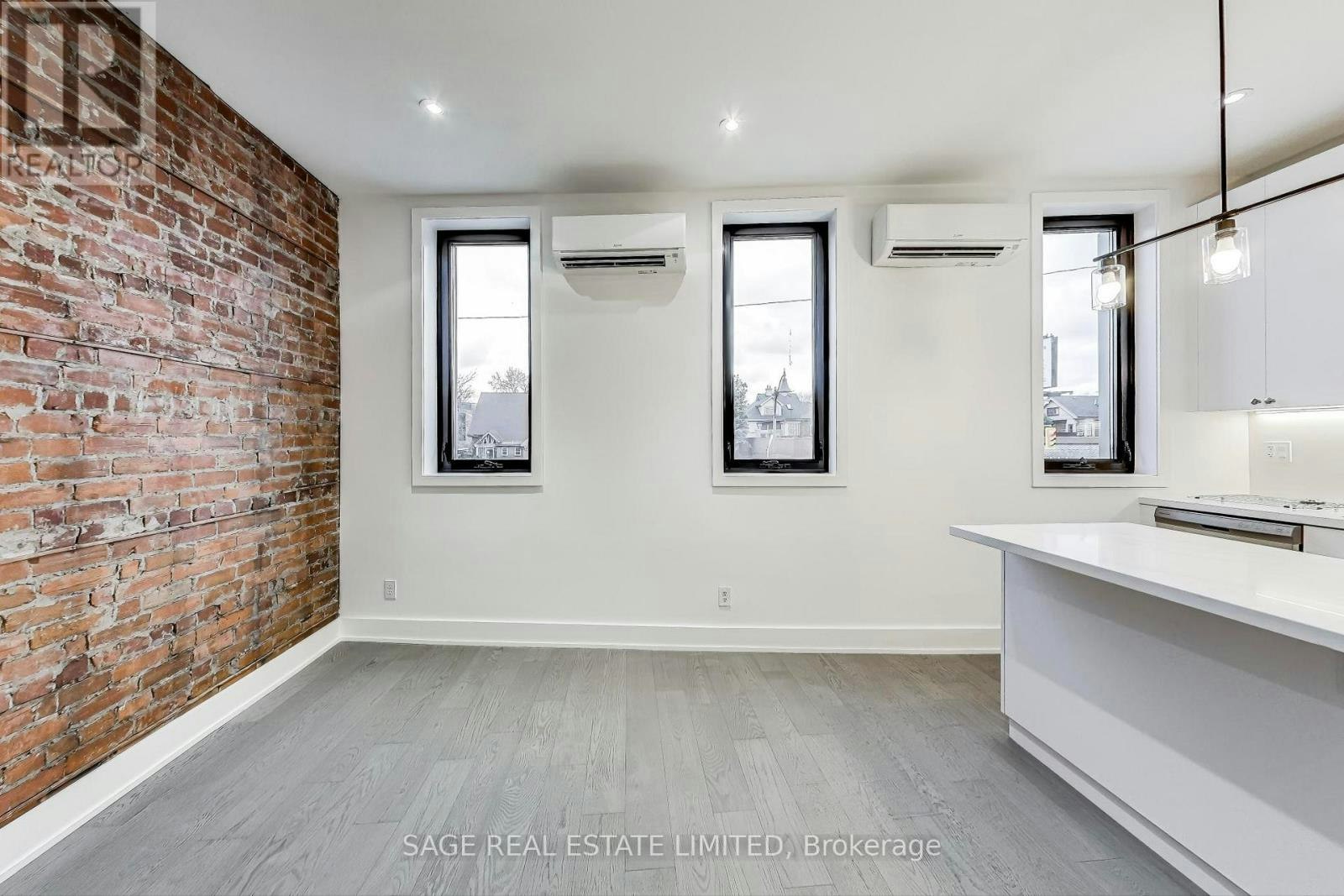 UPPER-2551 Yonge Street, Toronto, ON, M4P 2H9 - 6