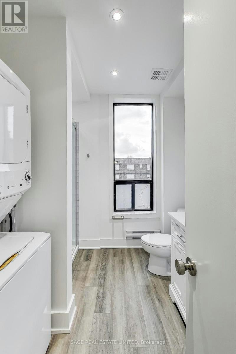 UPPER-2551 Yonge Street, Toronto, ON, M4P 2H9 - 15