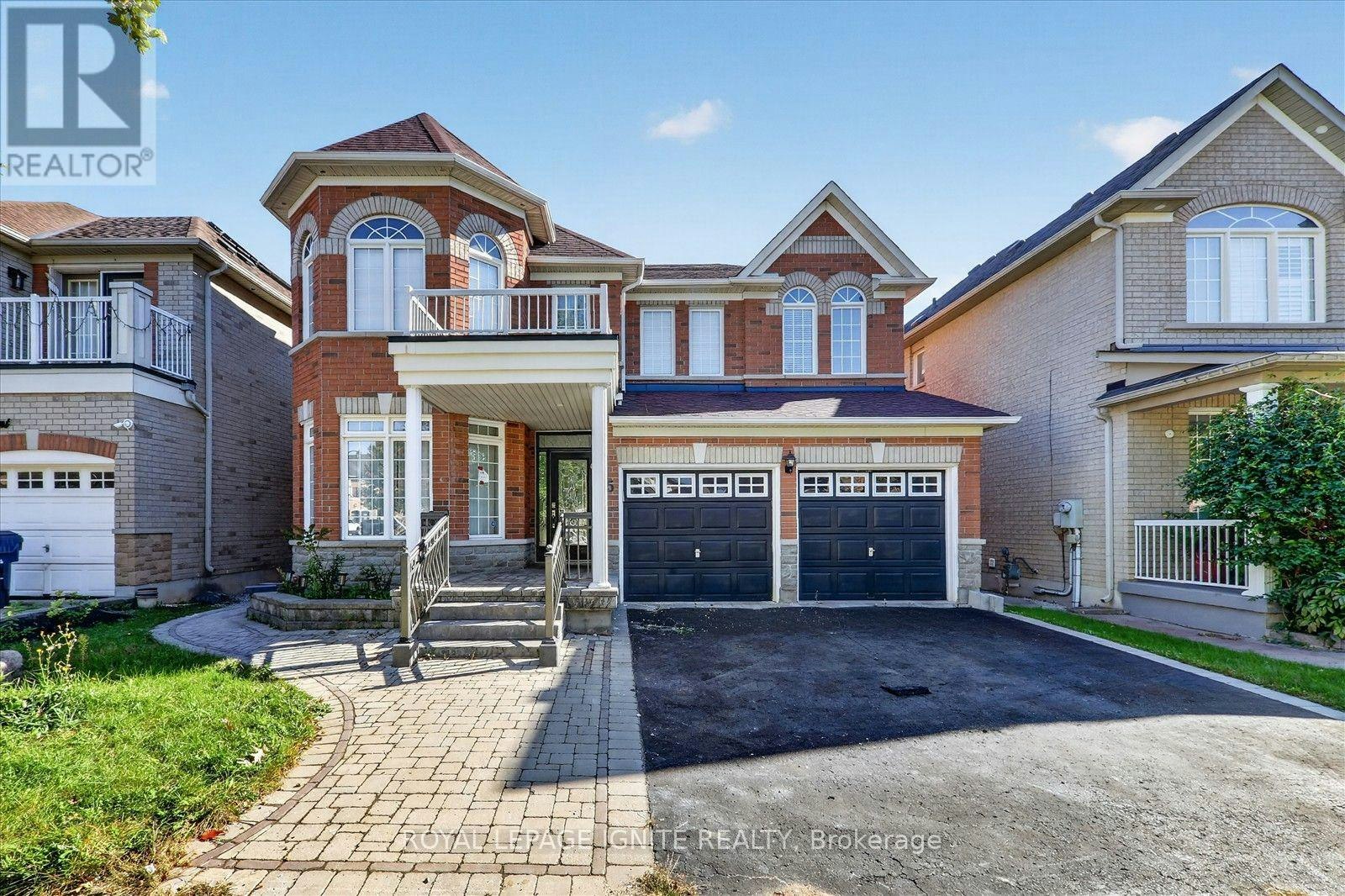 BSMT-15 Starry Crescent, Toronto, ON, M1X 2B6