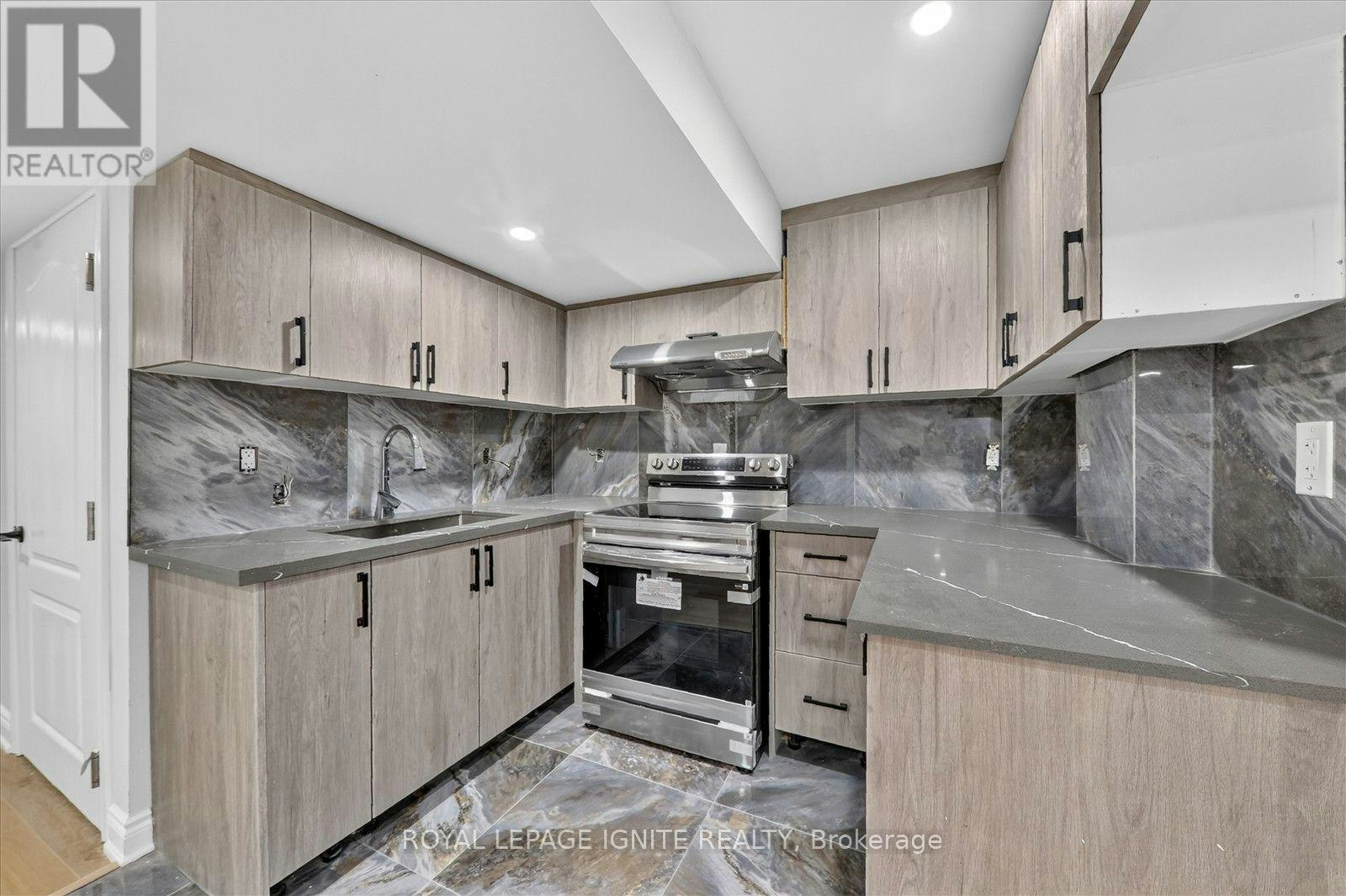 BSMT-15 Starry Crescent, Toronto, ON, M1X 2B6 - 10