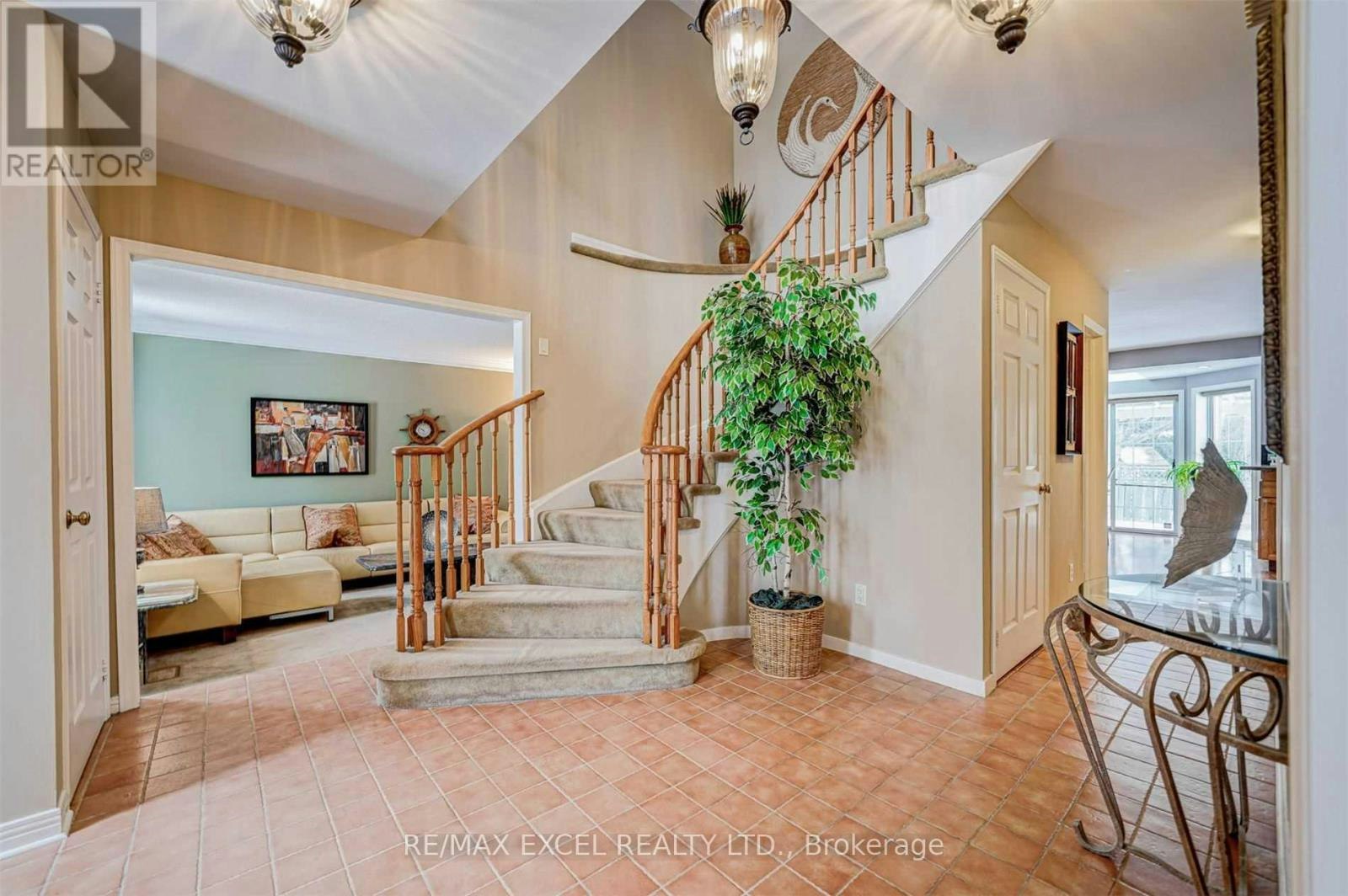 36 Hedgewood Drive, Markham, ON, L3R 6J6 - 12