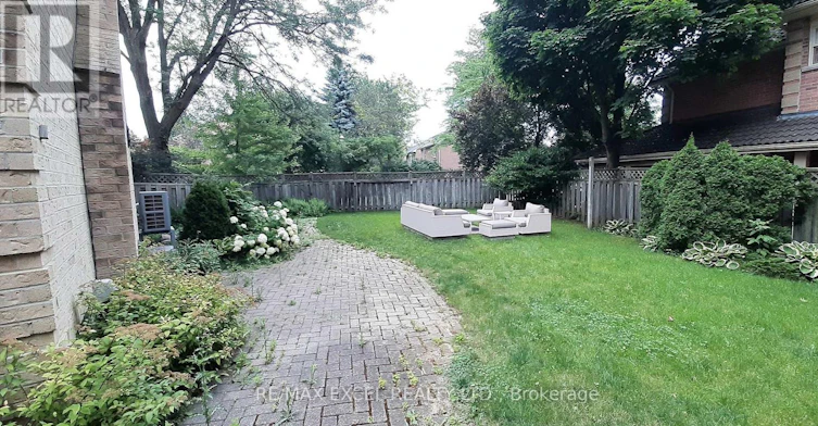 36 Hedgewood Drive, Markham, ON, L3R 6J6 - 32