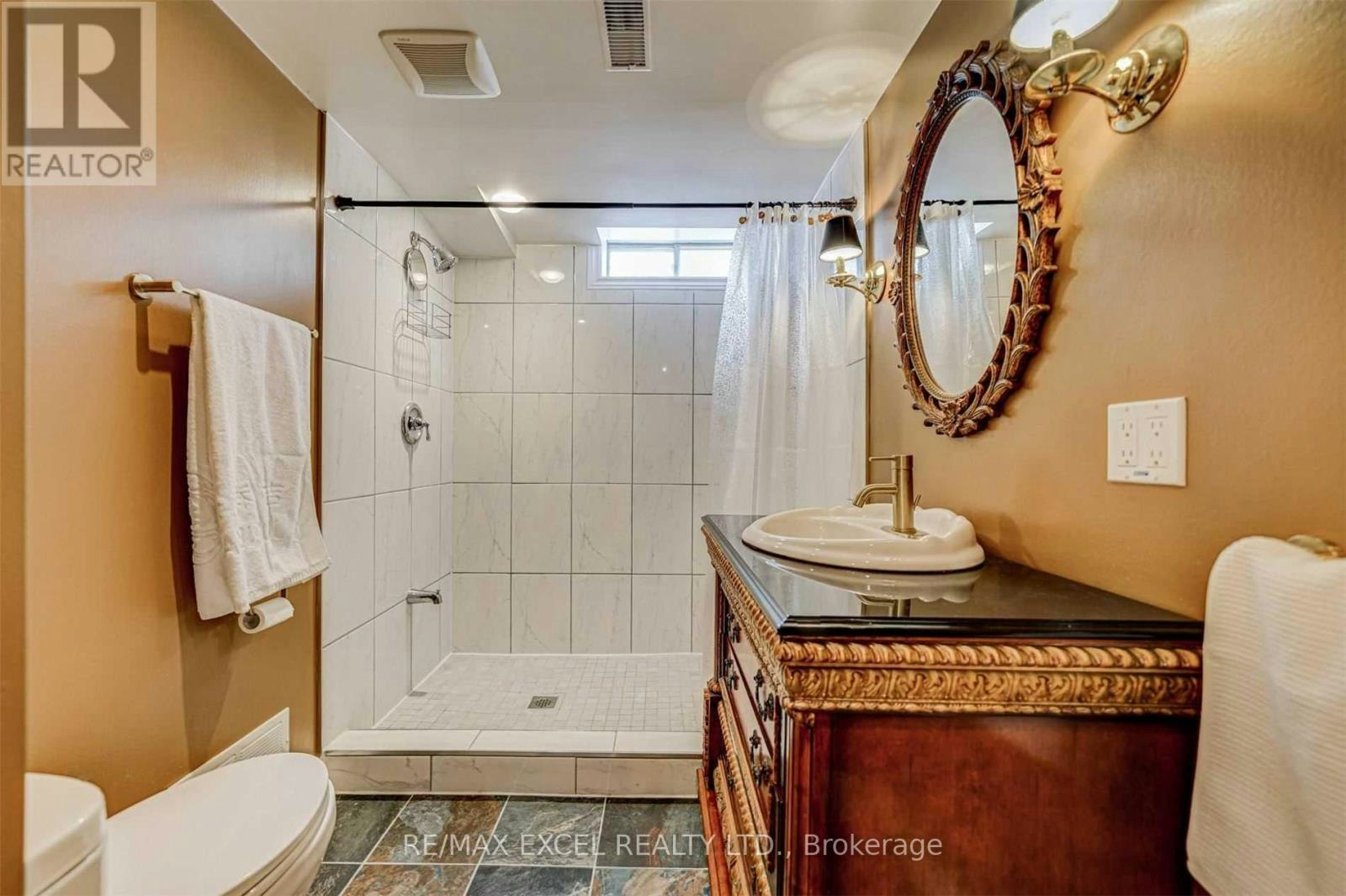 36 Hedgewood Drive, Markham, ON, L3R 6J6 - 29