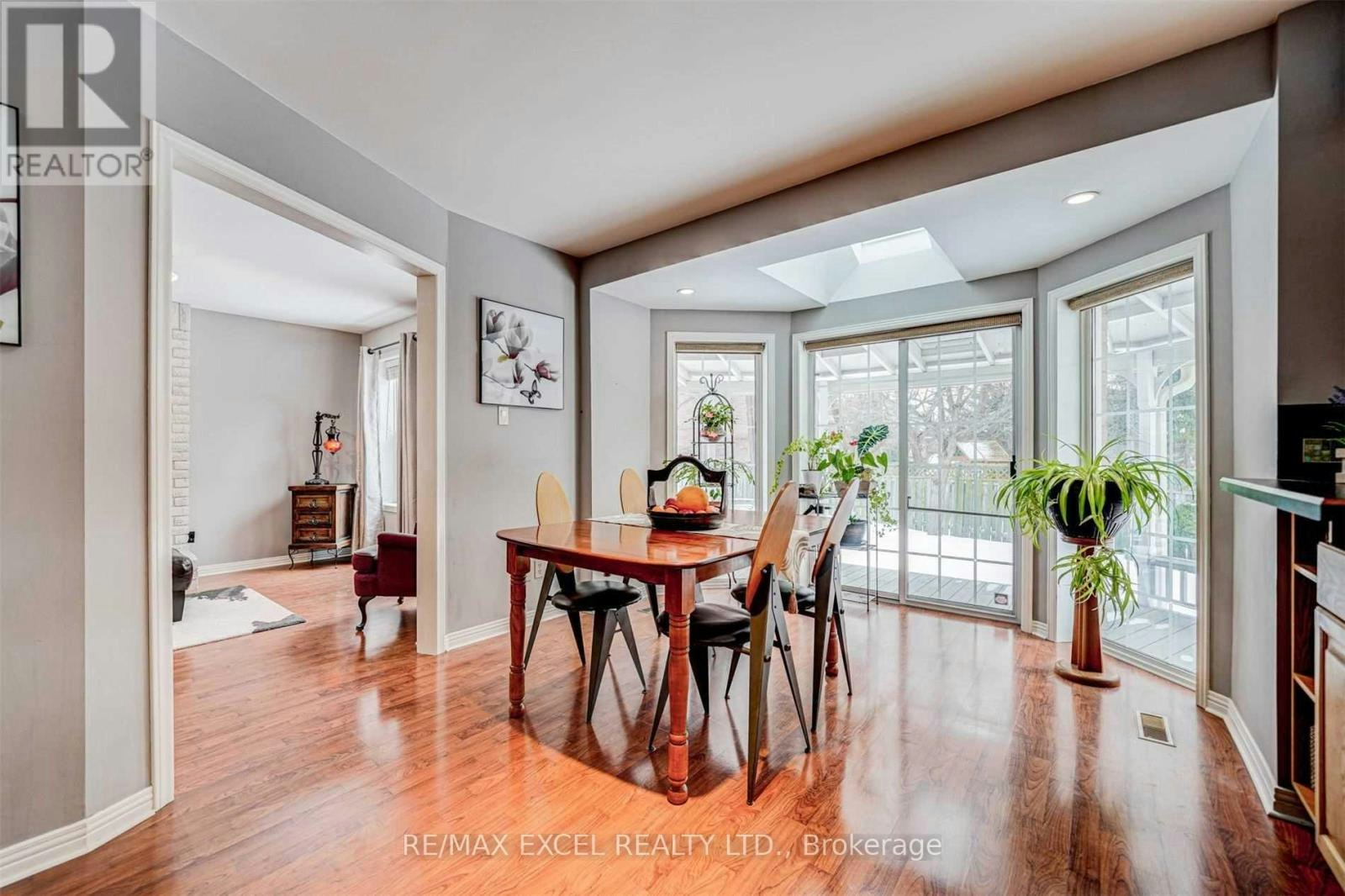 36 Hedgewood Drive, Markham, ON, L3R 6J6 - 9