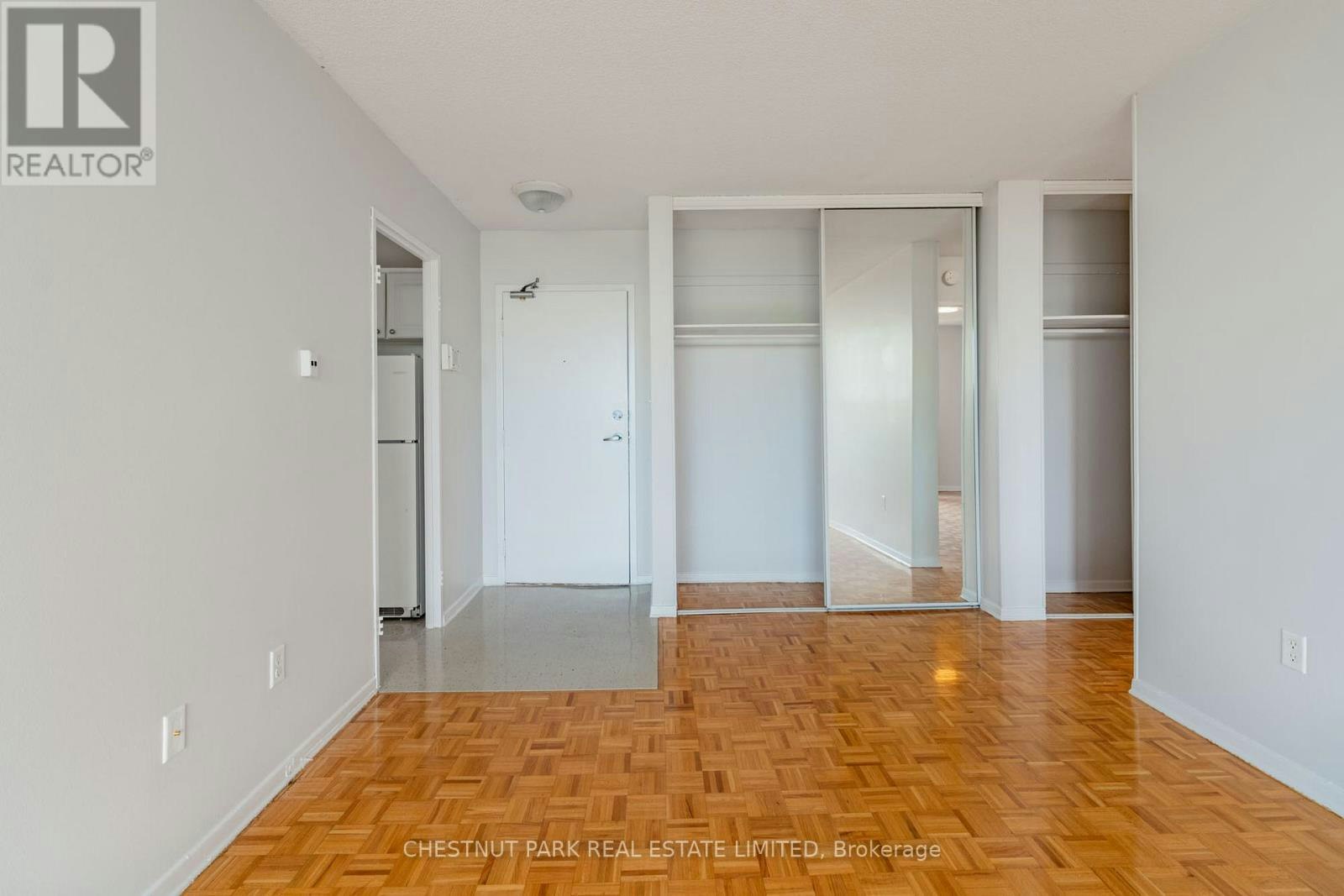 1412-150 Lakeshore Road W, Mississauga, ON, L5H 3R2 - 6