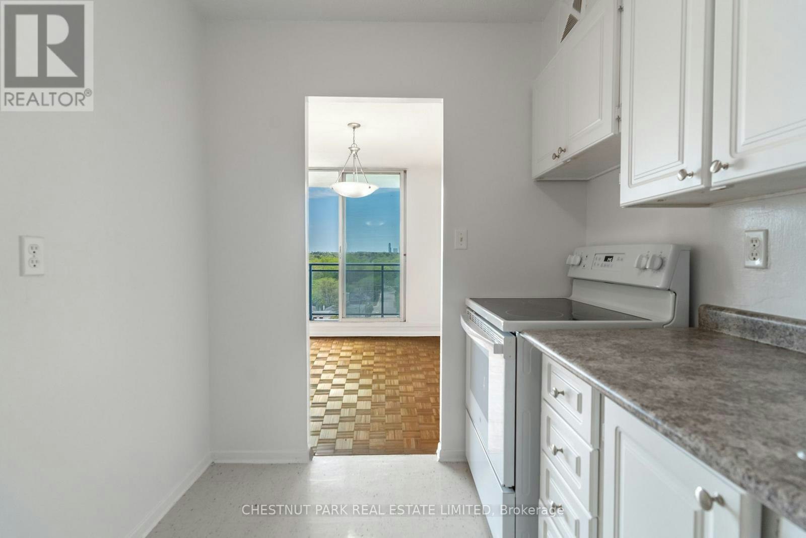 1412-150 Lakeshore Road W, Mississauga, ON, L5H 3R2 - 11