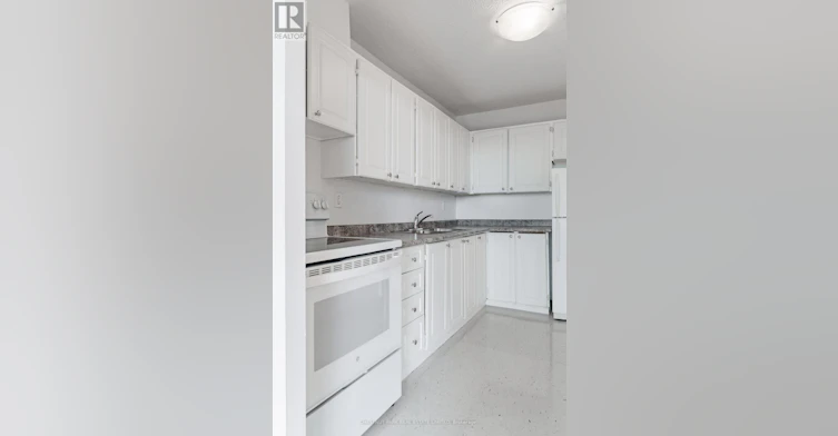1412-150 Lakeshore Road W, Mississauga, ON, L5H 3R2 - 17