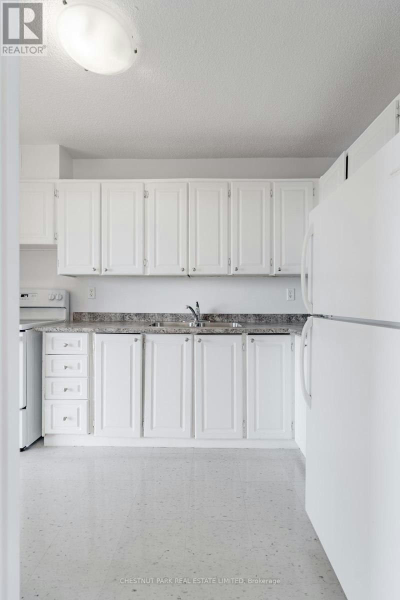 1412-150 Lakeshore Road W, Mississauga, ON, L5H 3R2 - 15
