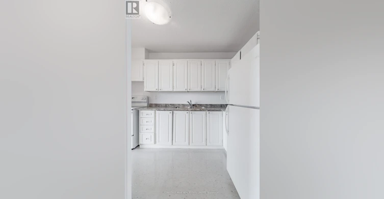 1412-150 Lakeshore Road W, Mississauga, ON, L5H 3R2 - 15