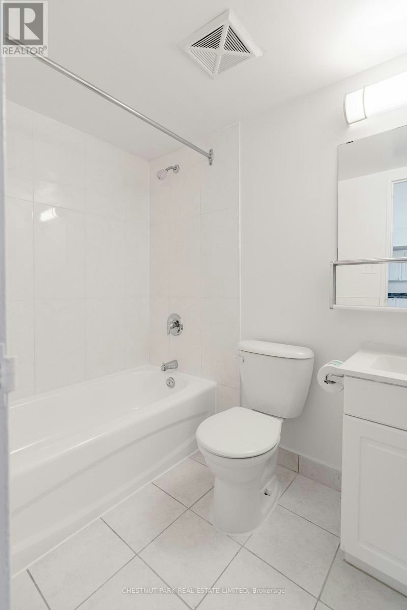 1412-150 Lakeshore Road W, Mississauga, ON, L5H 3R2 - 24