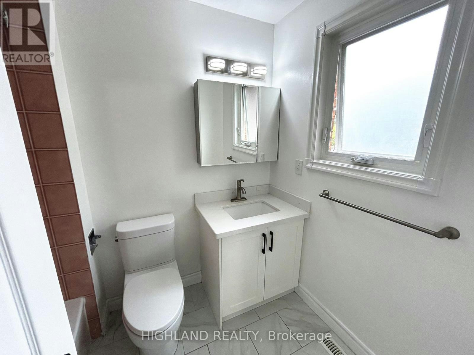 3319 Bertrand Road, Mississauga, ON, L5L 4G2 - 11