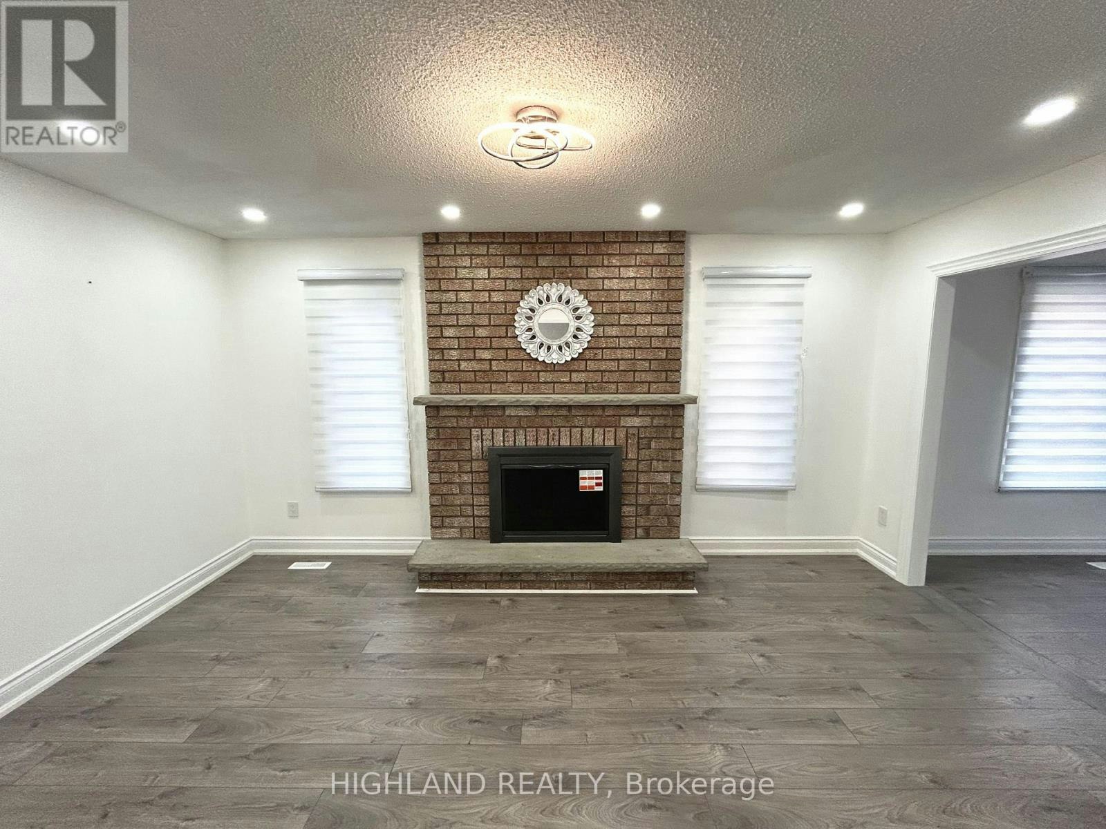 3319 Bertrand Road, Mississauga, ON, L5L 4G2 - 4