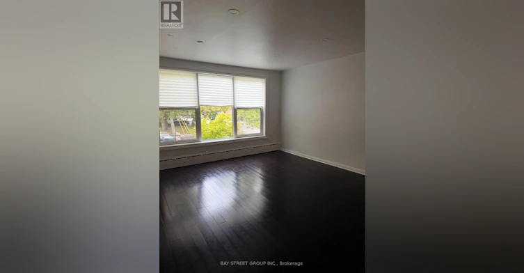 MAIN Floor 2 Rowley Avenue, Toronto, ON, M4P 2S8 - 5