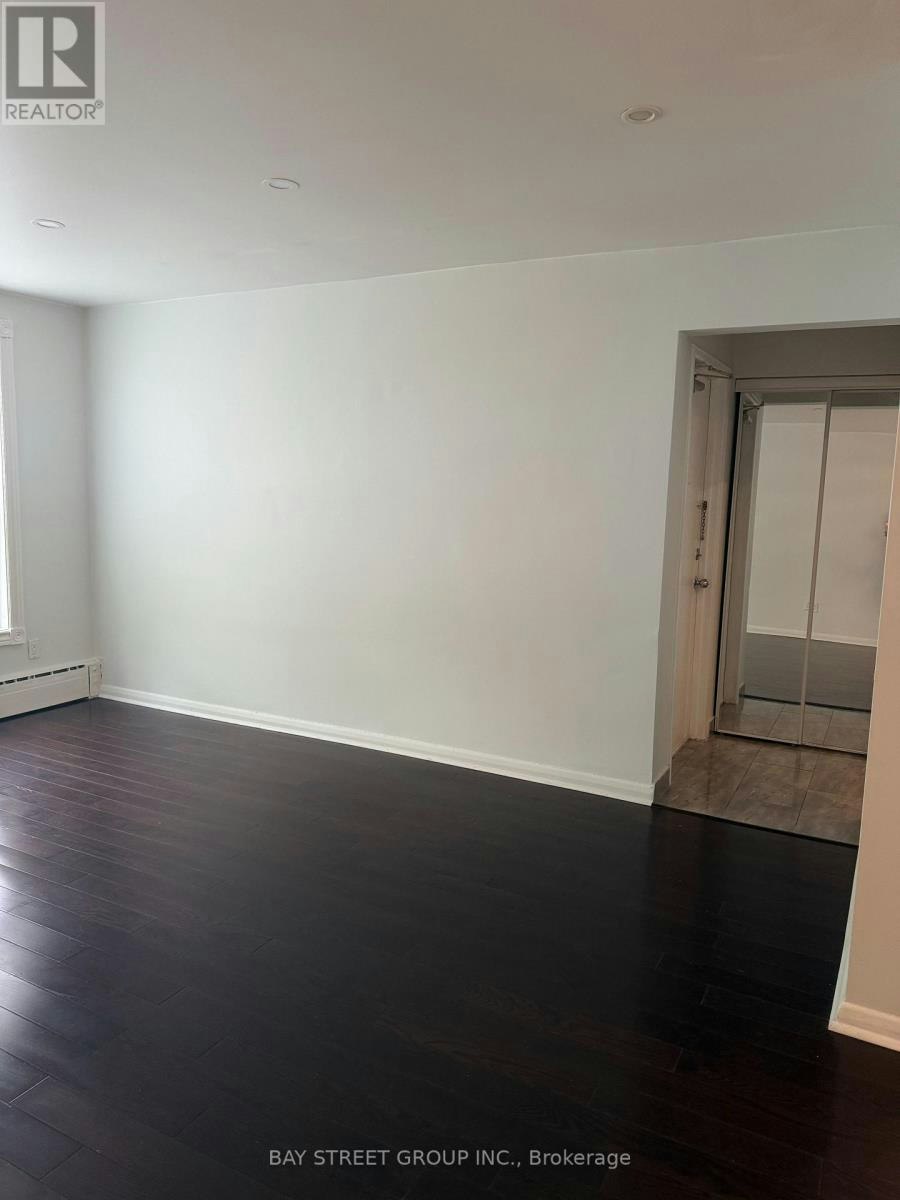 MAIN Floor 2 Rowley Avenue, Toronto, ON, M4P 2S8 - 4